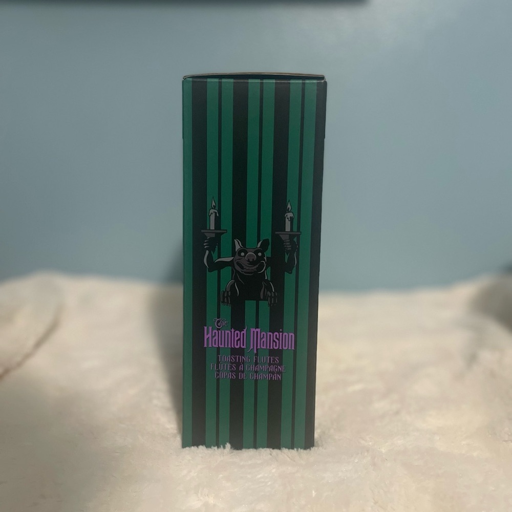 NEW Haunted Mansion’s Toasting Flutes 🥂 - Picture 3 of 5